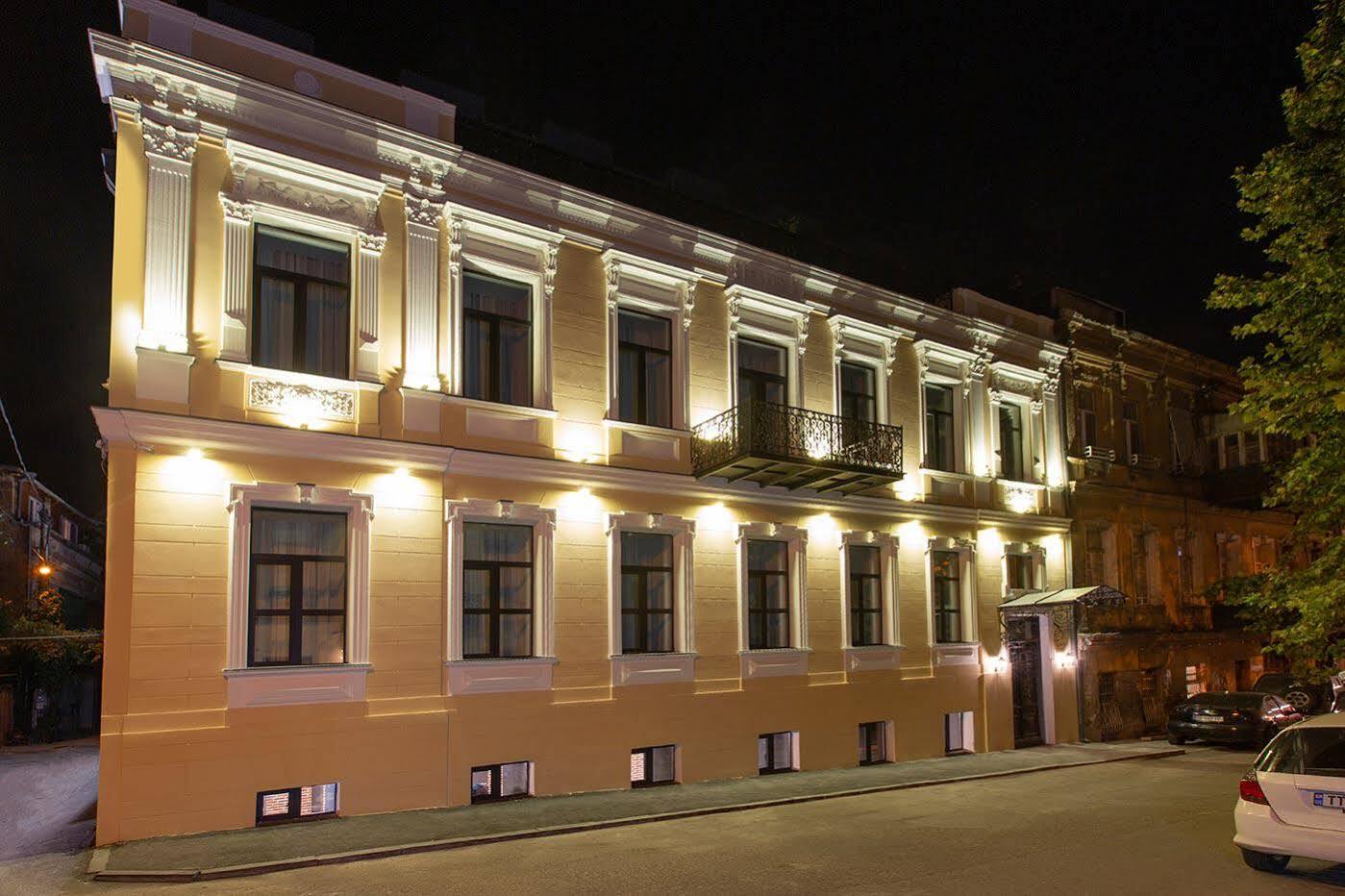 Royal Inn Tbilisi Exteriör bild