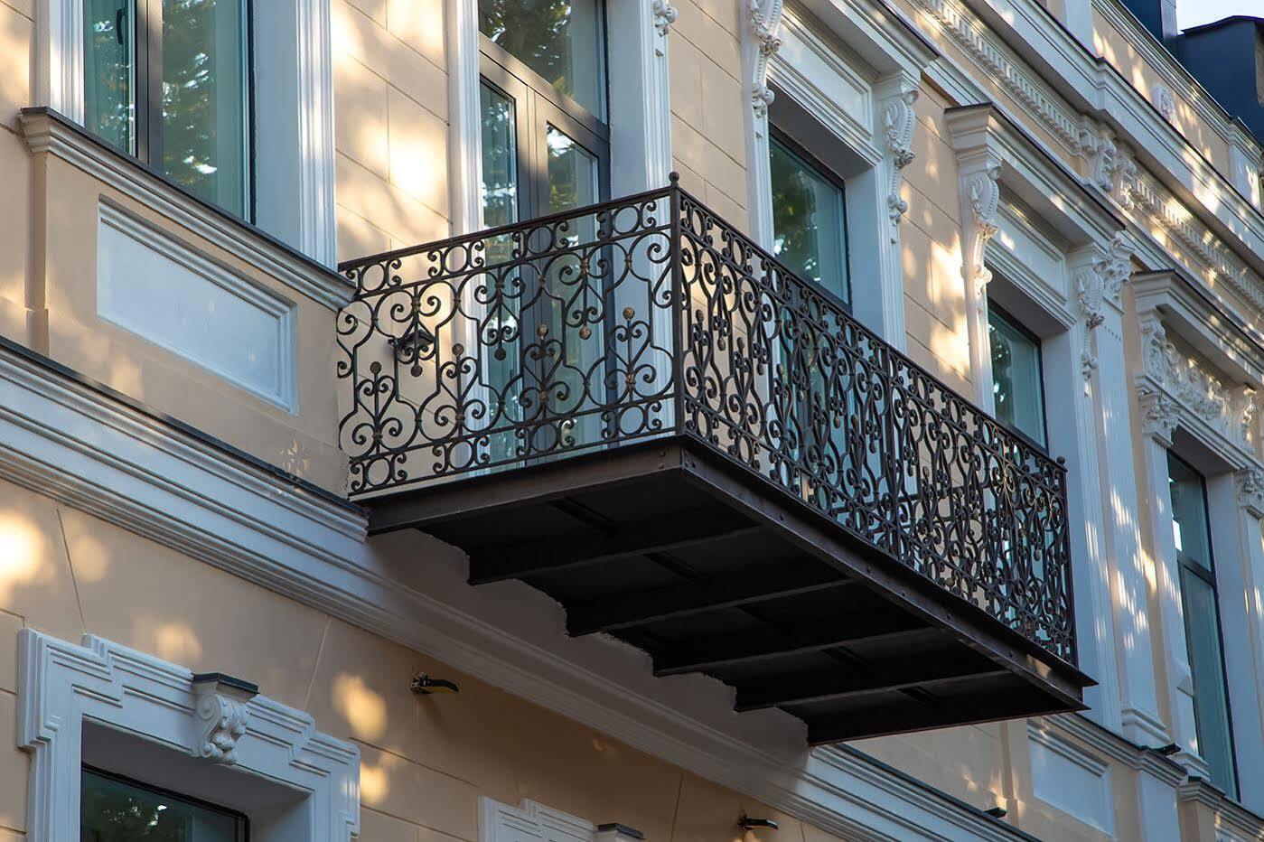 Royal Inn Tbilisi Exteriör bild